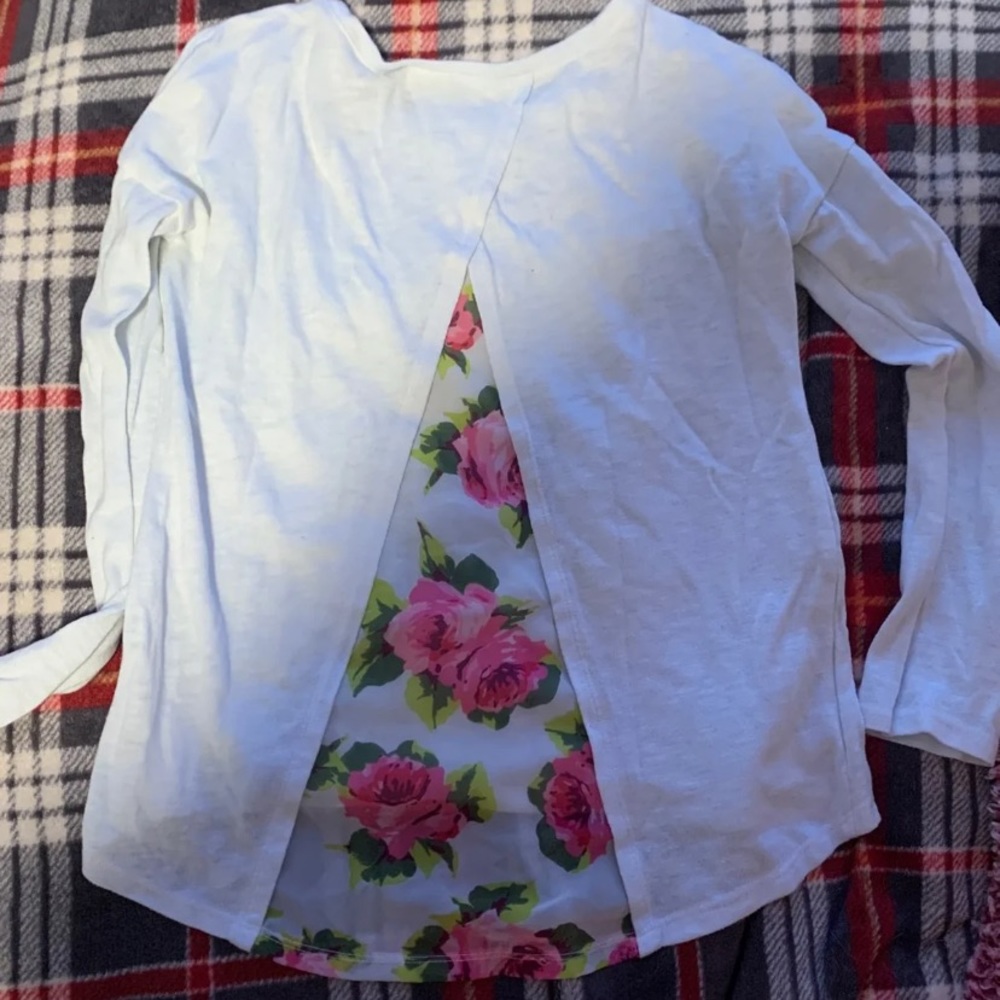 Girls Top - Picture 2 of 2